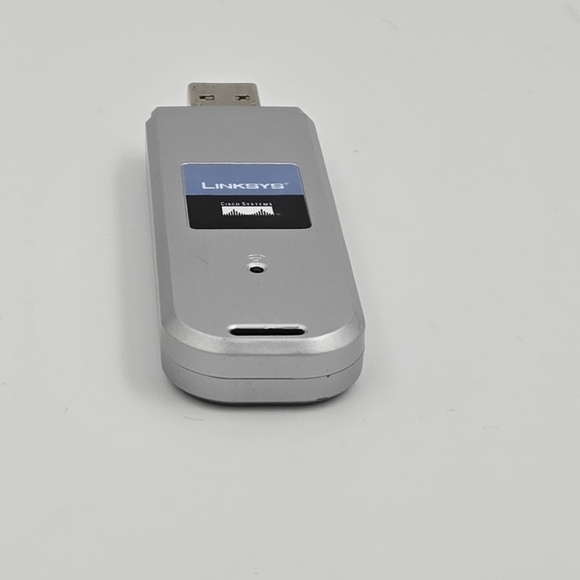 Linksys Compact Wireless G 2.4GHz USB Adapter WUSB54GC - Picture 5 of 7
